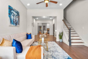 Modish & Spacious Gem in Atlanta w/ a Jacuzzi Tub!